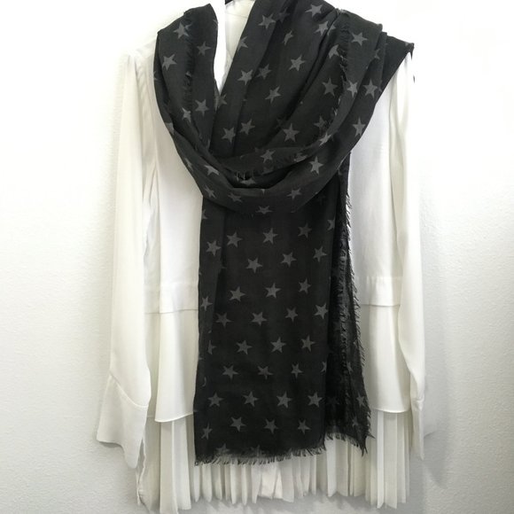 Banana Republic button down blouse with chiffon pleats, Size S - Picture 6 of 6